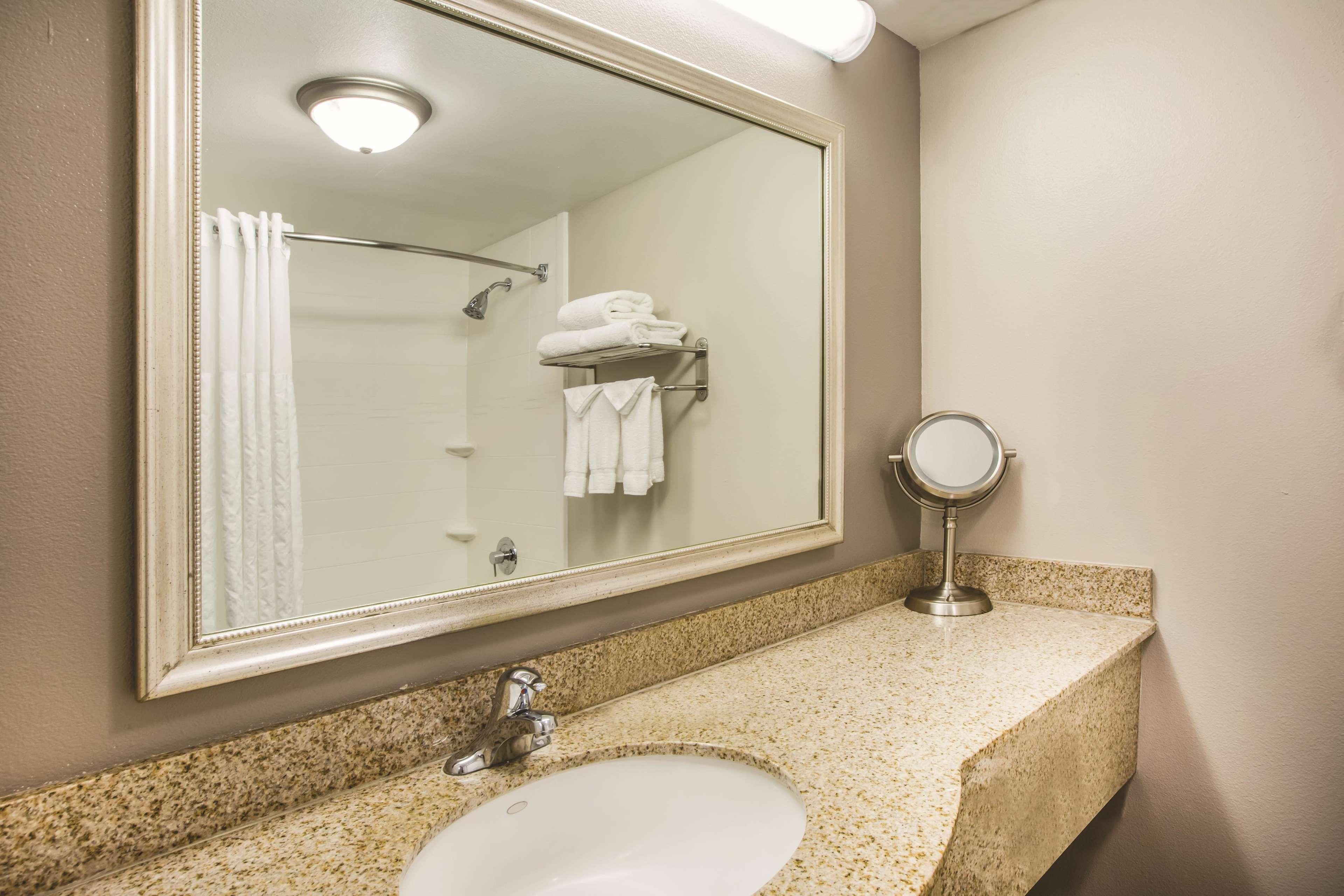 Fairfield By Marriott Inn & Suites Fresno Riverpark Экстерьер фото