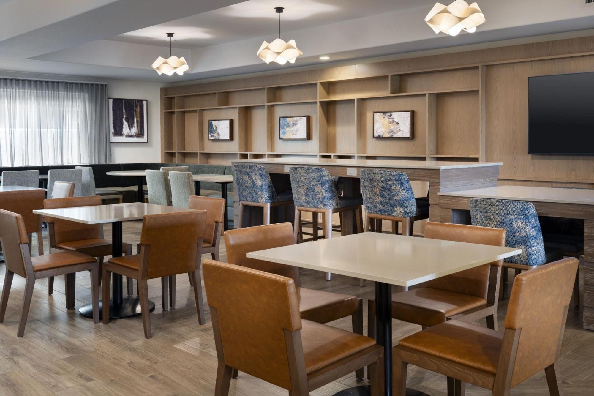 Fairfield By Marriott Inn & Suites Fresno Riverpark Экстерьер фото