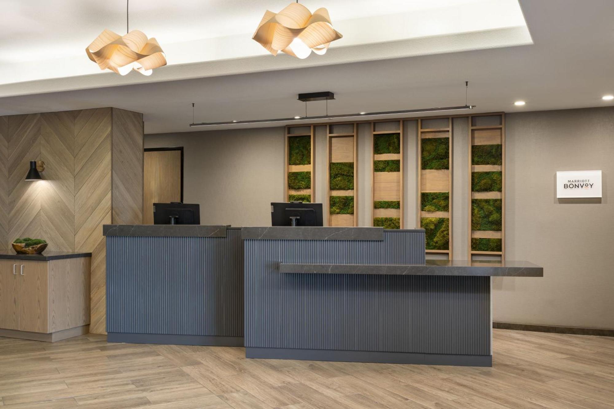 Fairfield By Marriott Inn & Suites Fresno Riverpark Экстерьер фото