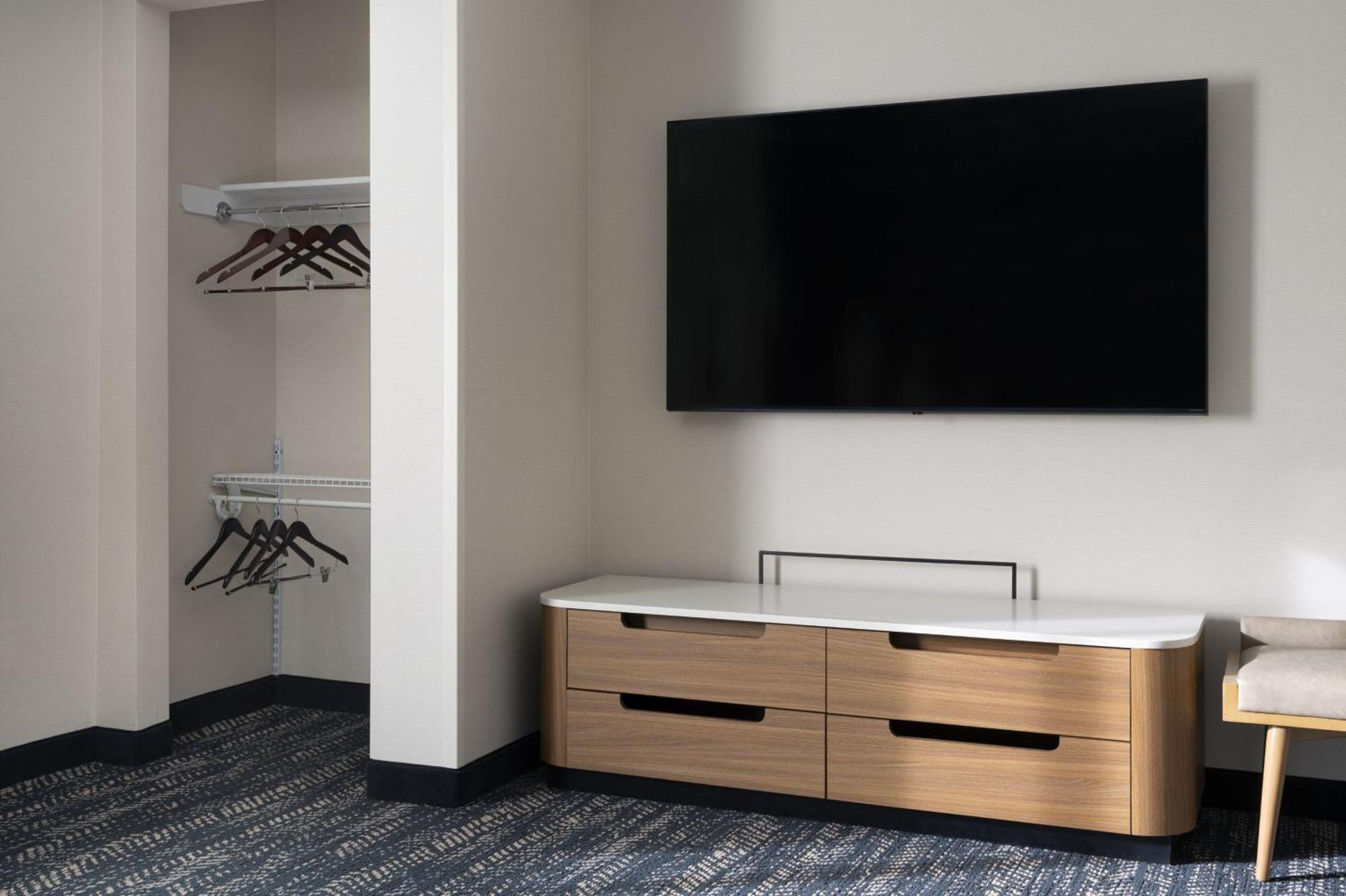 Fairfield By Marriott Inn & Suites Fresno Riverpark Экстерьер фото