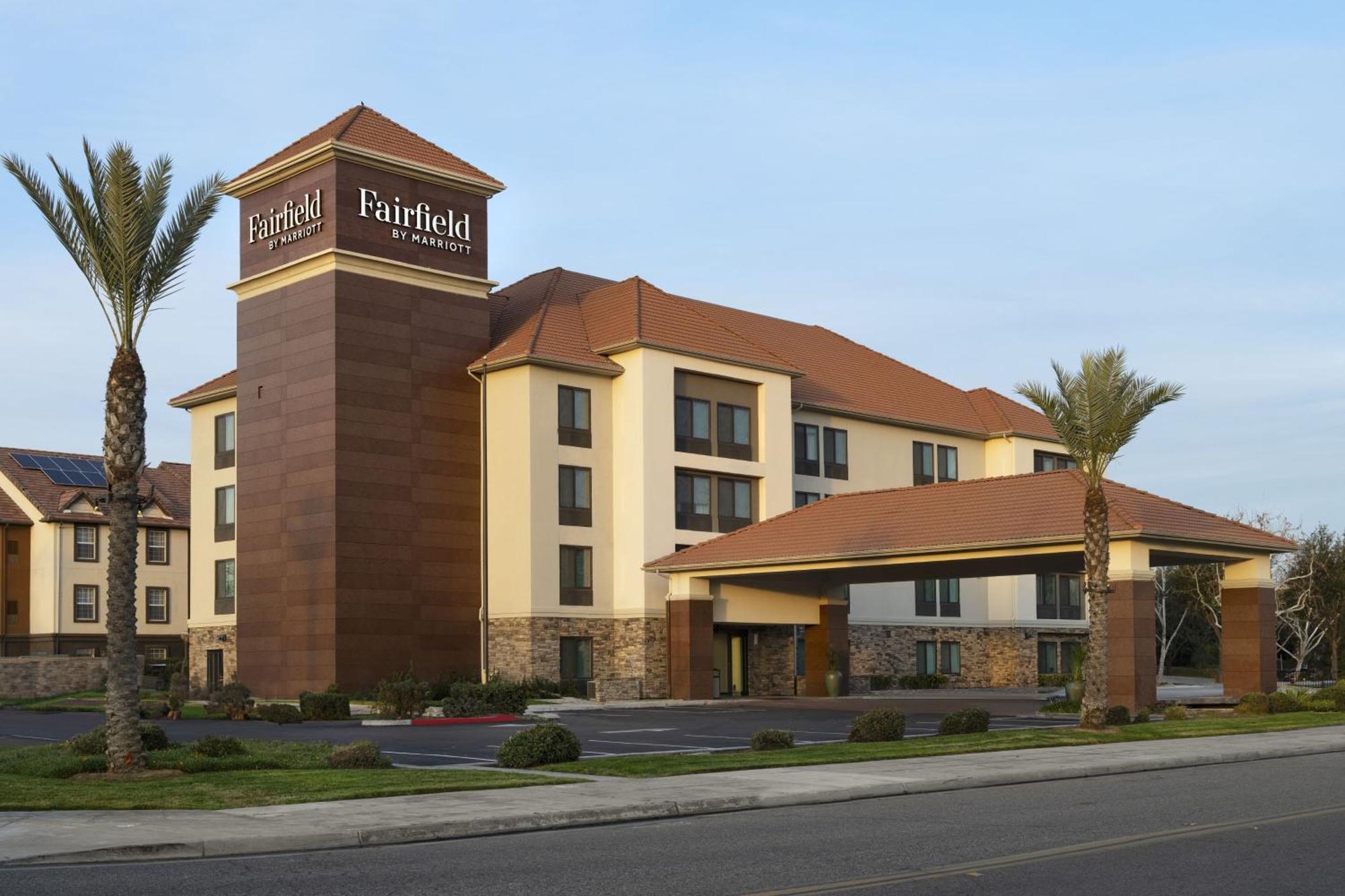 Fairfield By Marriott Inn & Suites Fresno Riverpark Экстерьер фото