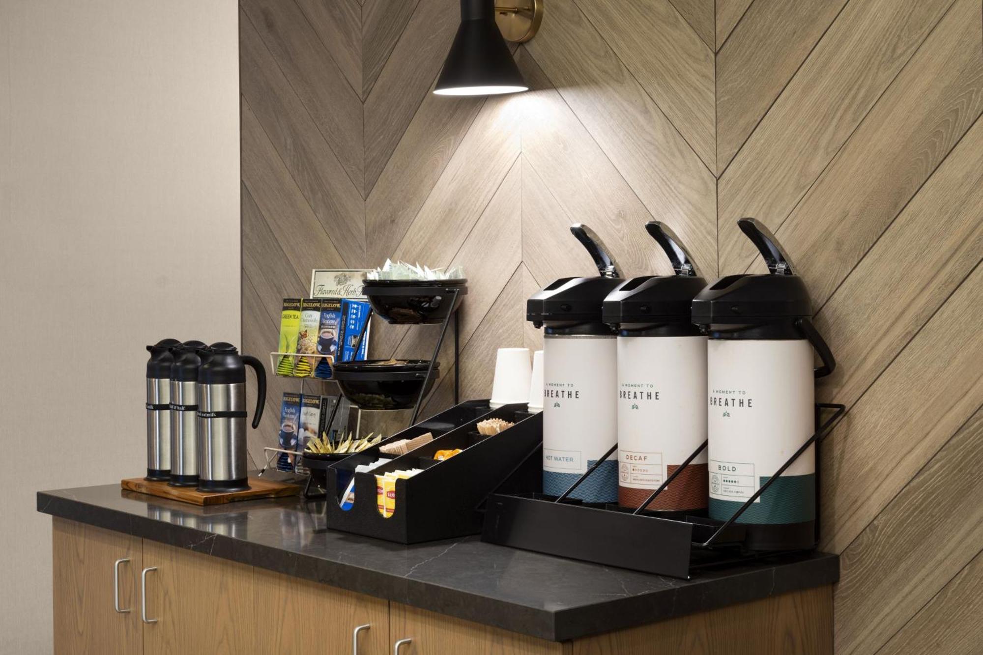 Fairfield By Marriott Inn & Suites Fresno Riverpark Экстерьер фото