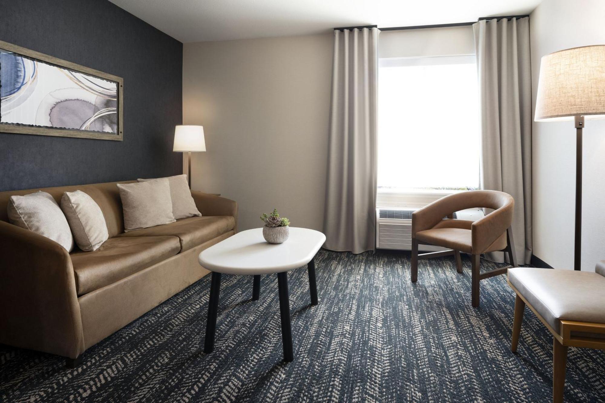 Fairfield By Marriott Inn & Suites Fresno Riverpark Экстерьер фото