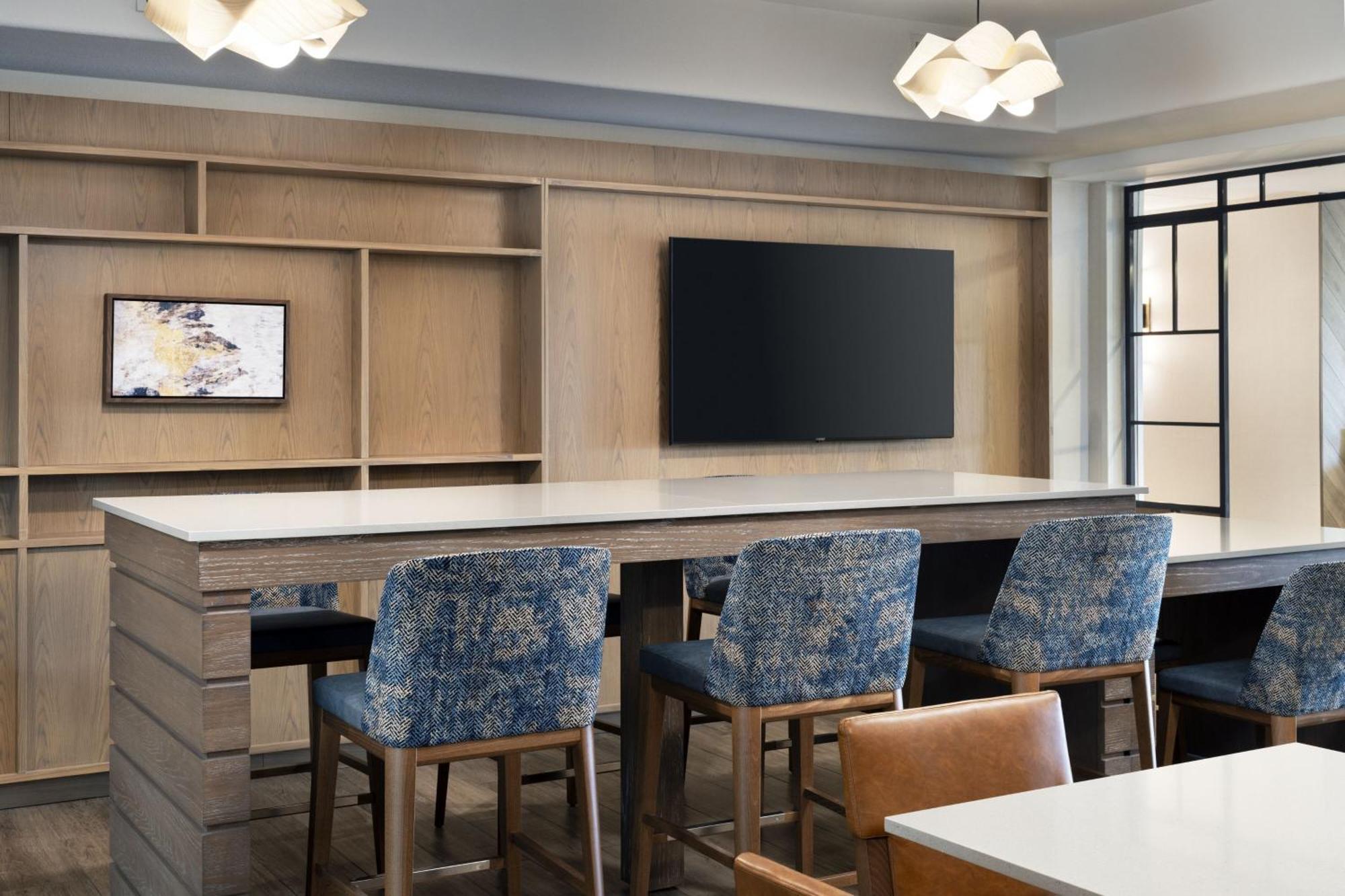Fairfield By Marriott Inn & Suites Fresno Riverpark Экстерьер фото