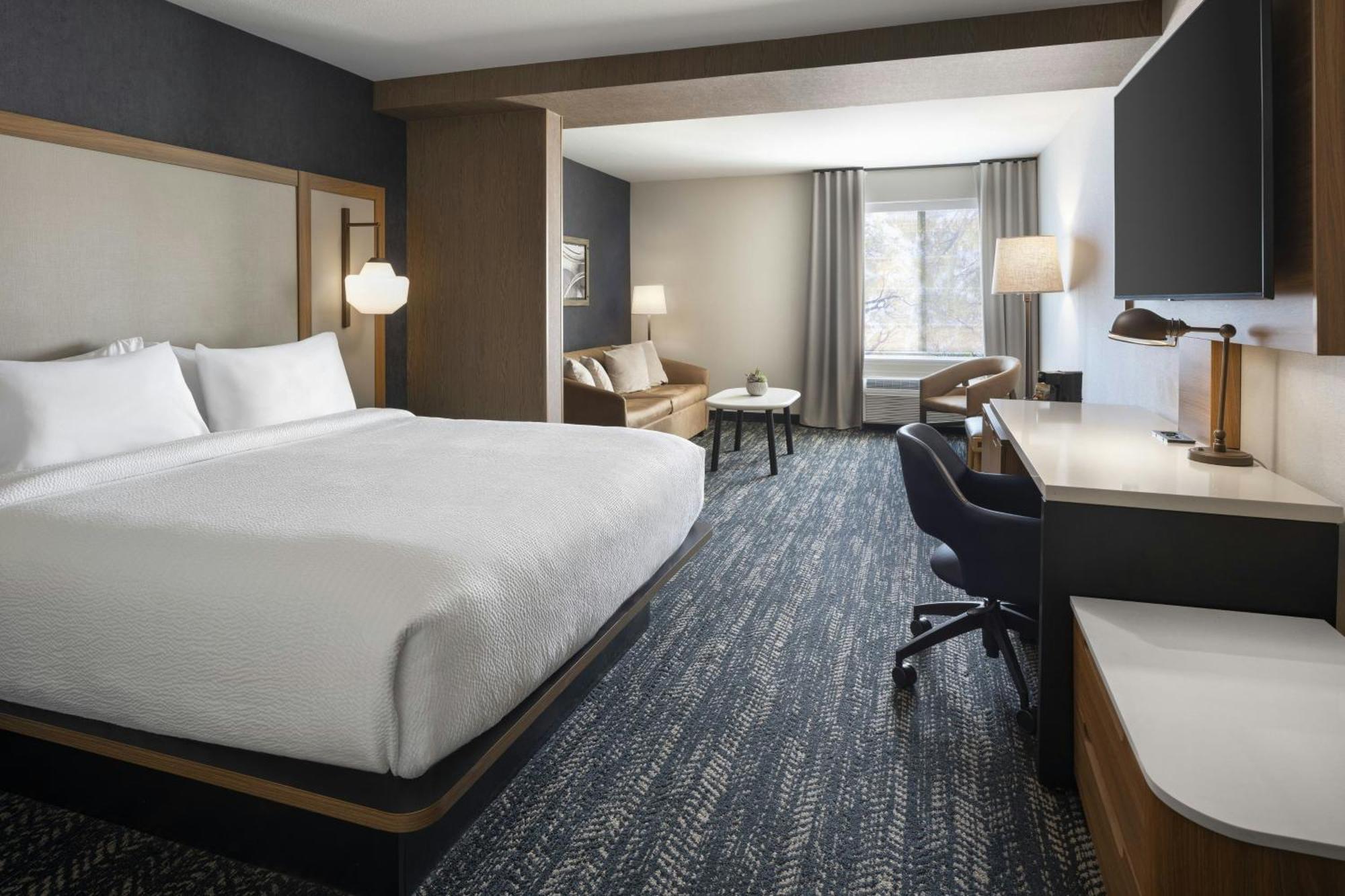 Fairfield By Marriott Inn & Suites Fresno Riverpark Экстерьер фото