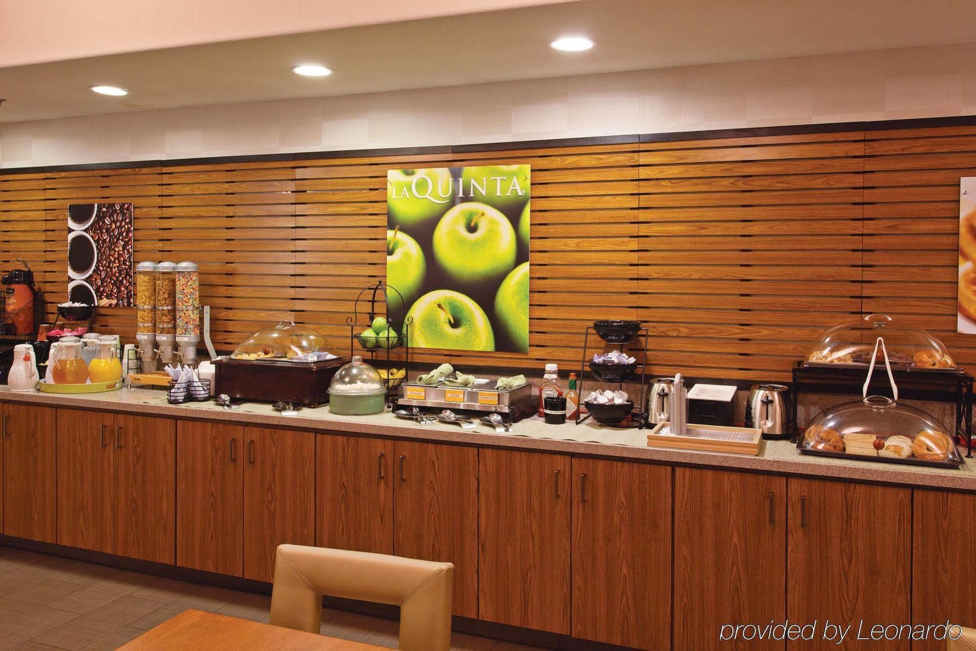 Fairfield By Marriott Inn & Suites Fresno Riverpark Экстерьер фото