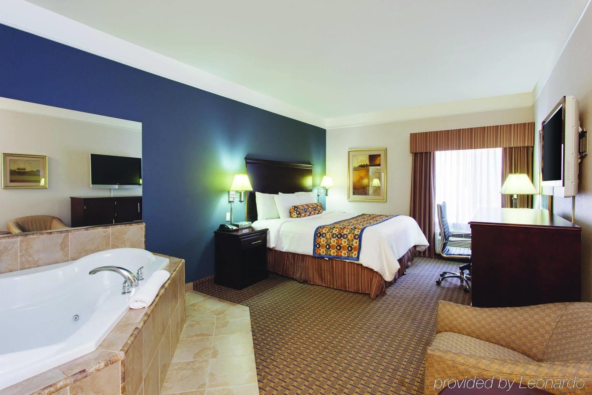 Fairfield By Marriott Inn & Suites Fresno Riverpark Экстерьер фото
