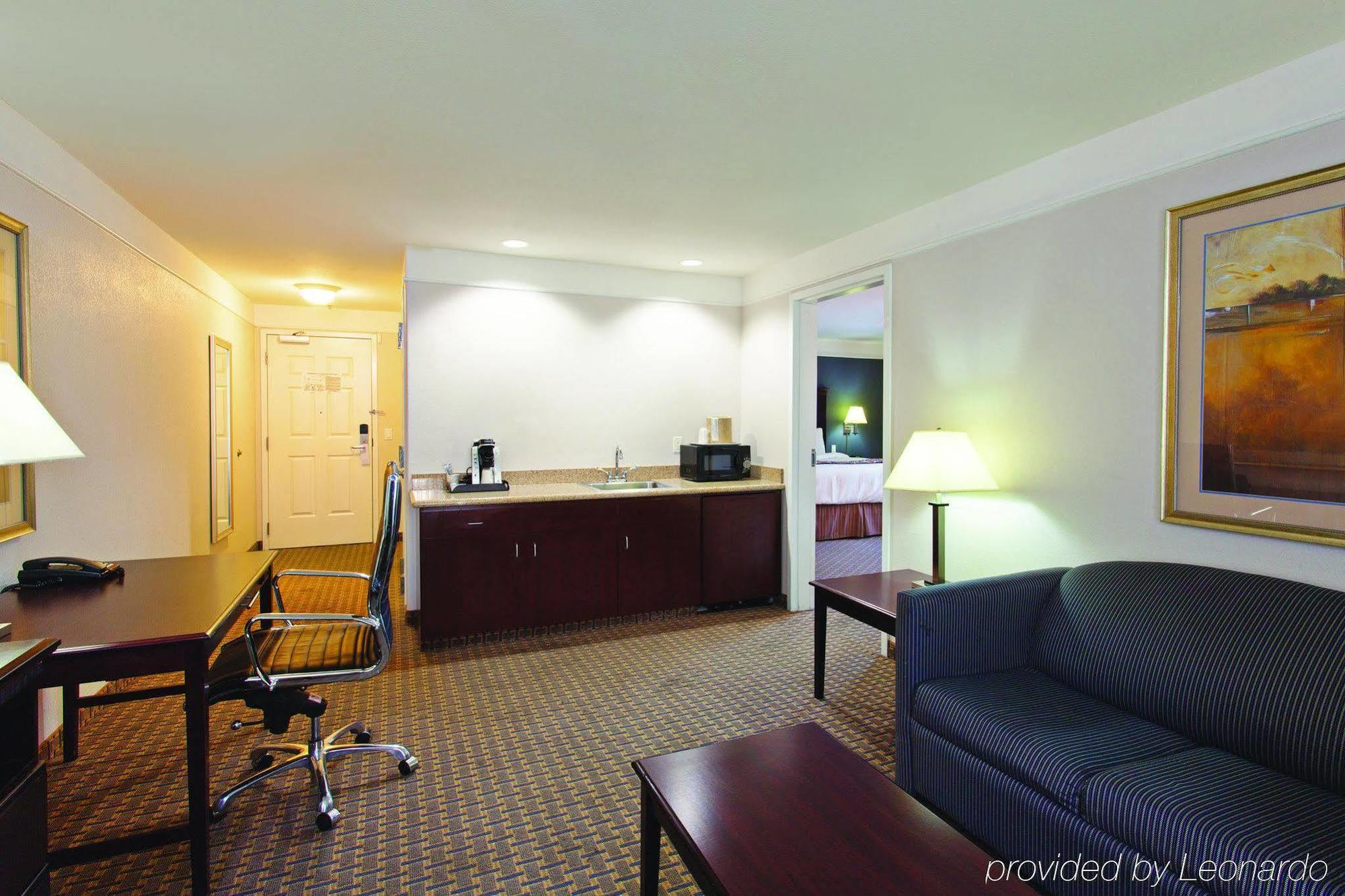 Fairfield By Marriott Inn & Suites Fresno Riverpark Экстерьер фото